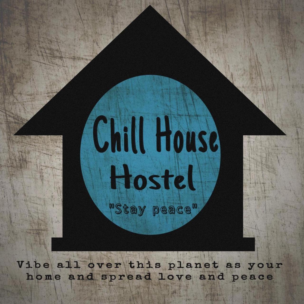 אנוראדפורה Chill House Hostel מראה חיצוני תמונה